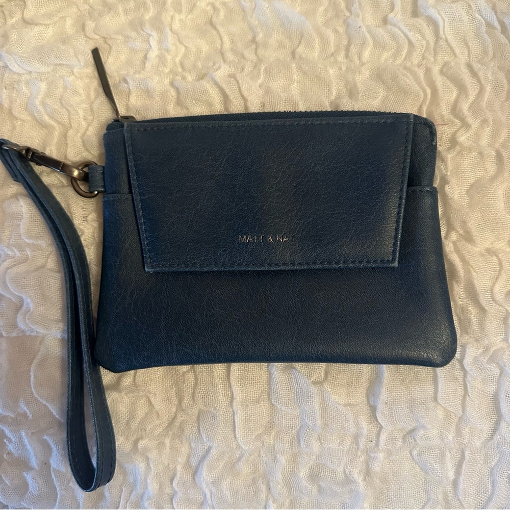 Matt & Nat Navy Vegan Leather Wristlet - Picture 2 of 11